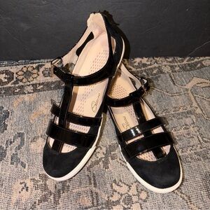 Sudini Iona Women's Shoes Black Patent Leather And Suede Size 10M